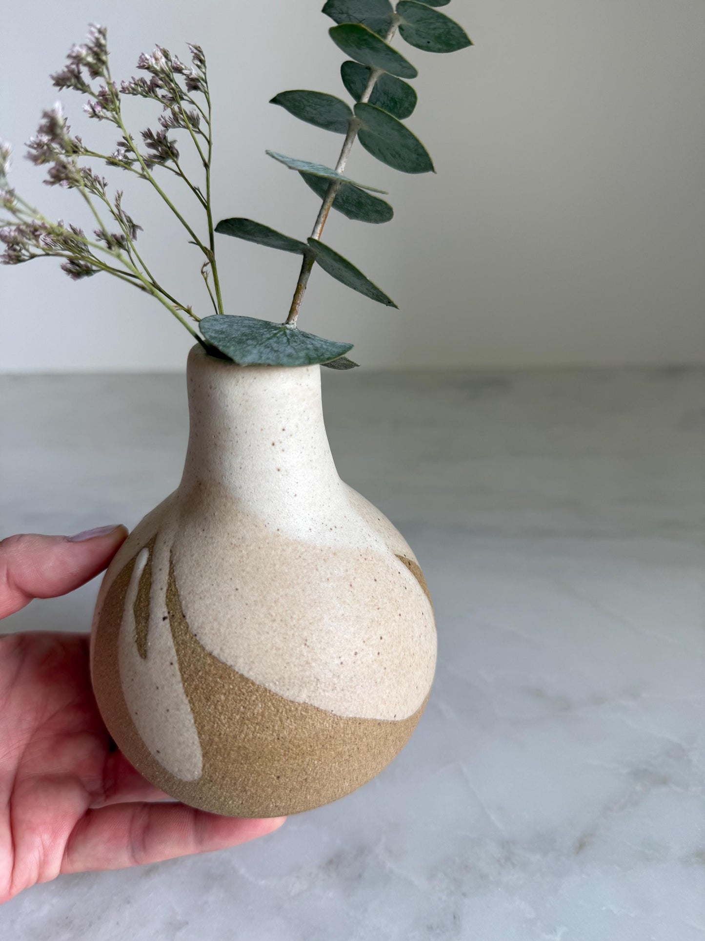 Bottleneck Vase / Layered Cream