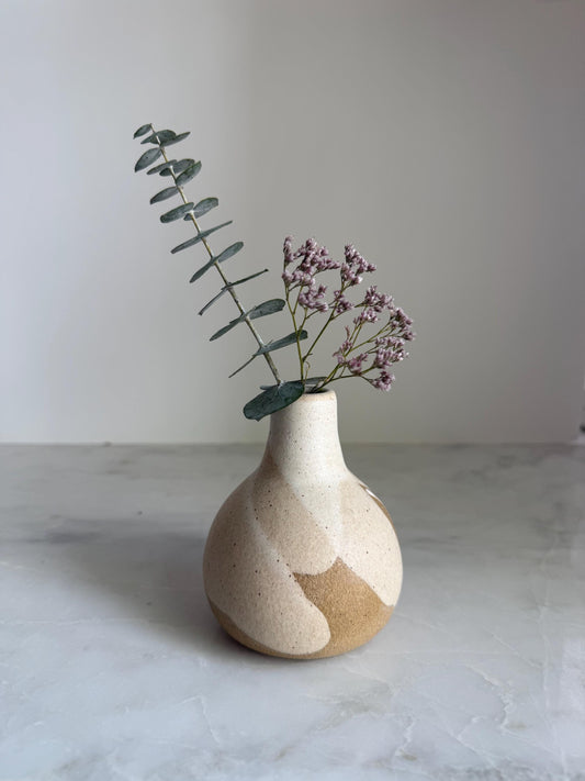 Bottleneck Vase / Layered Cream
