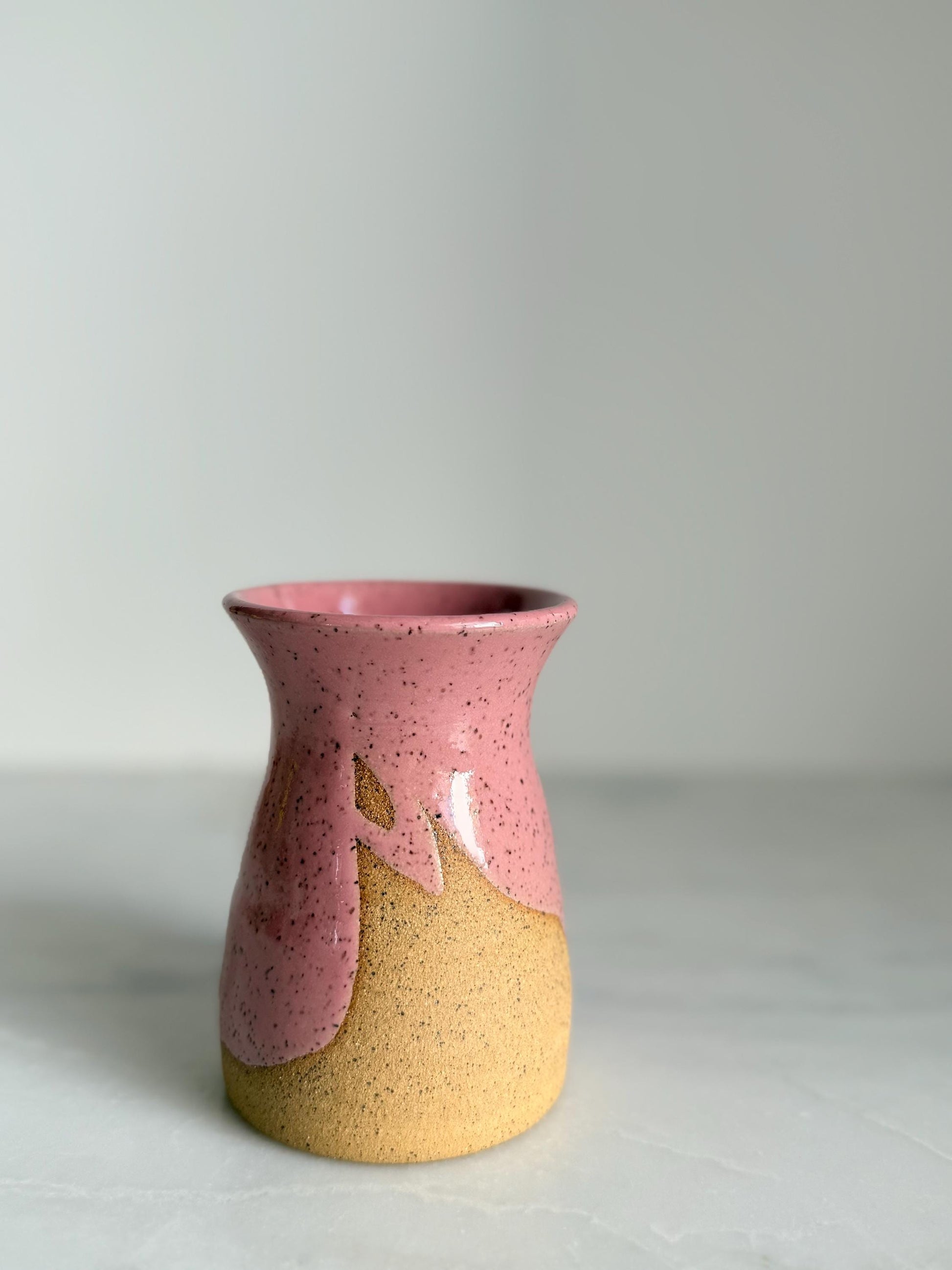 Hourglass Vase Speckled Pink (Small)