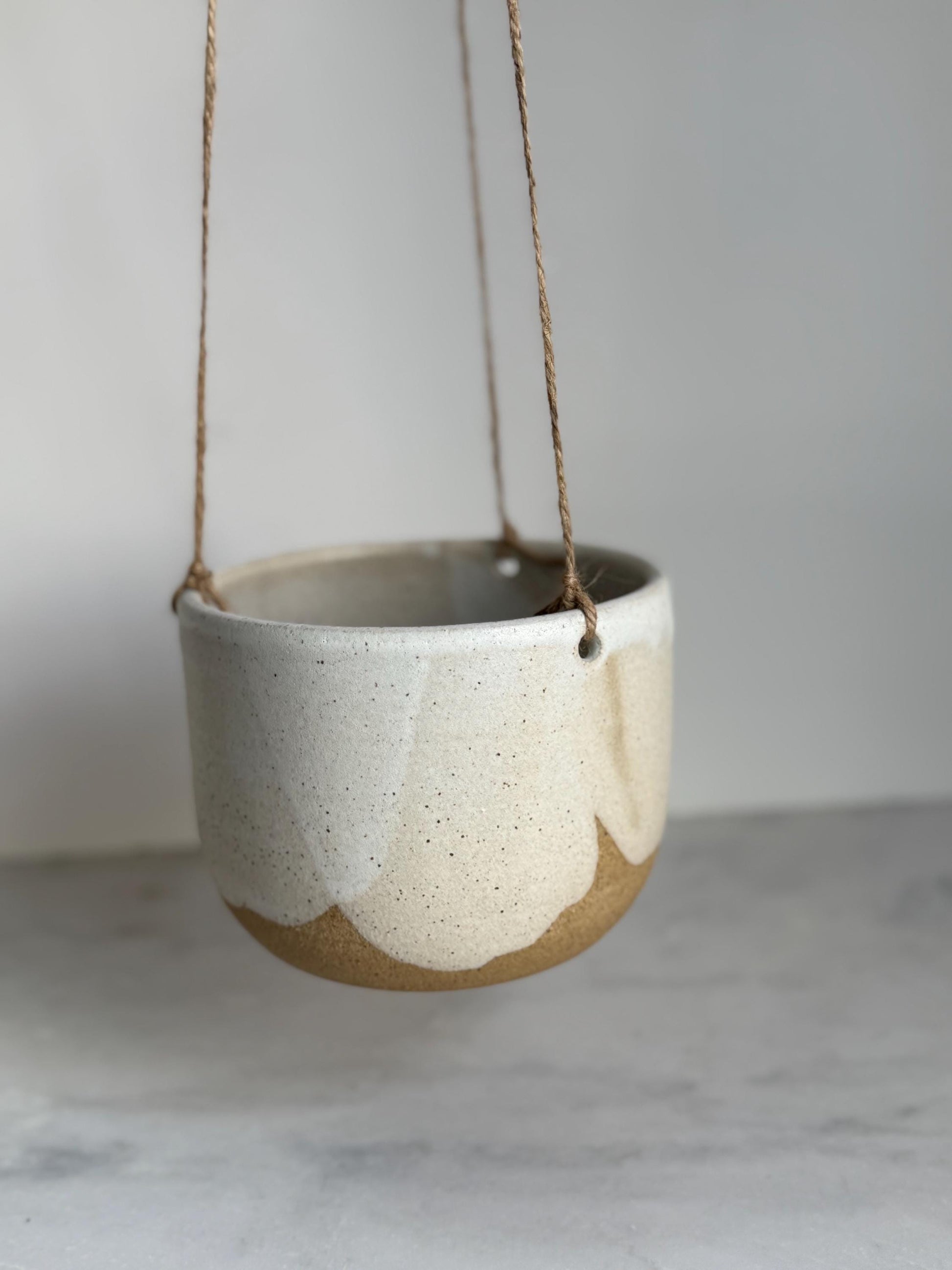 Hanging Planter - Speckled Cream