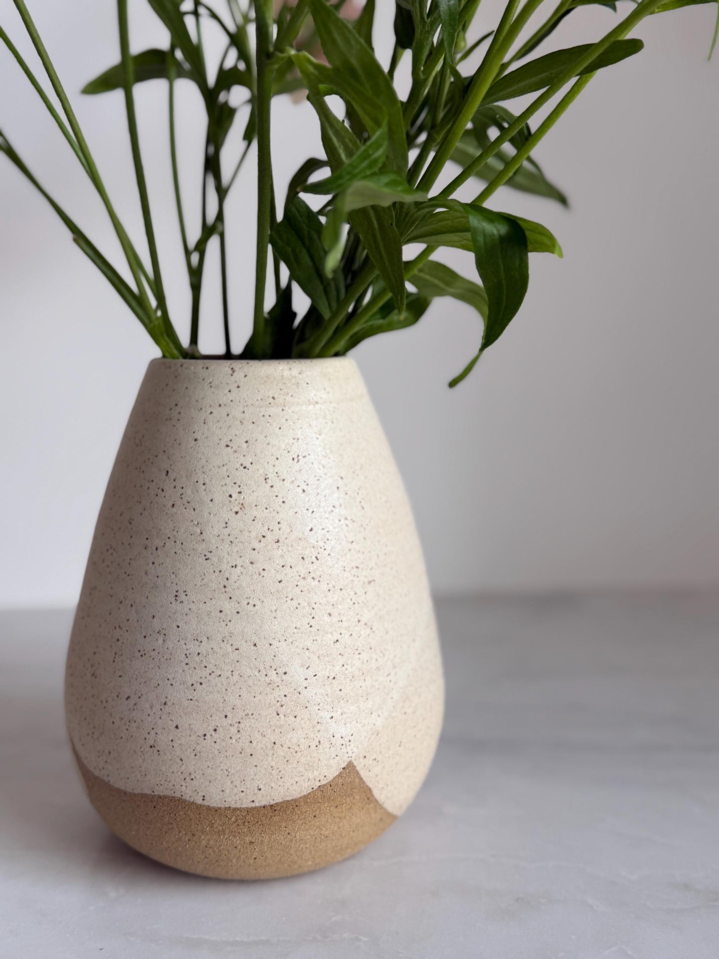 Raindrop Vase - Speckled White