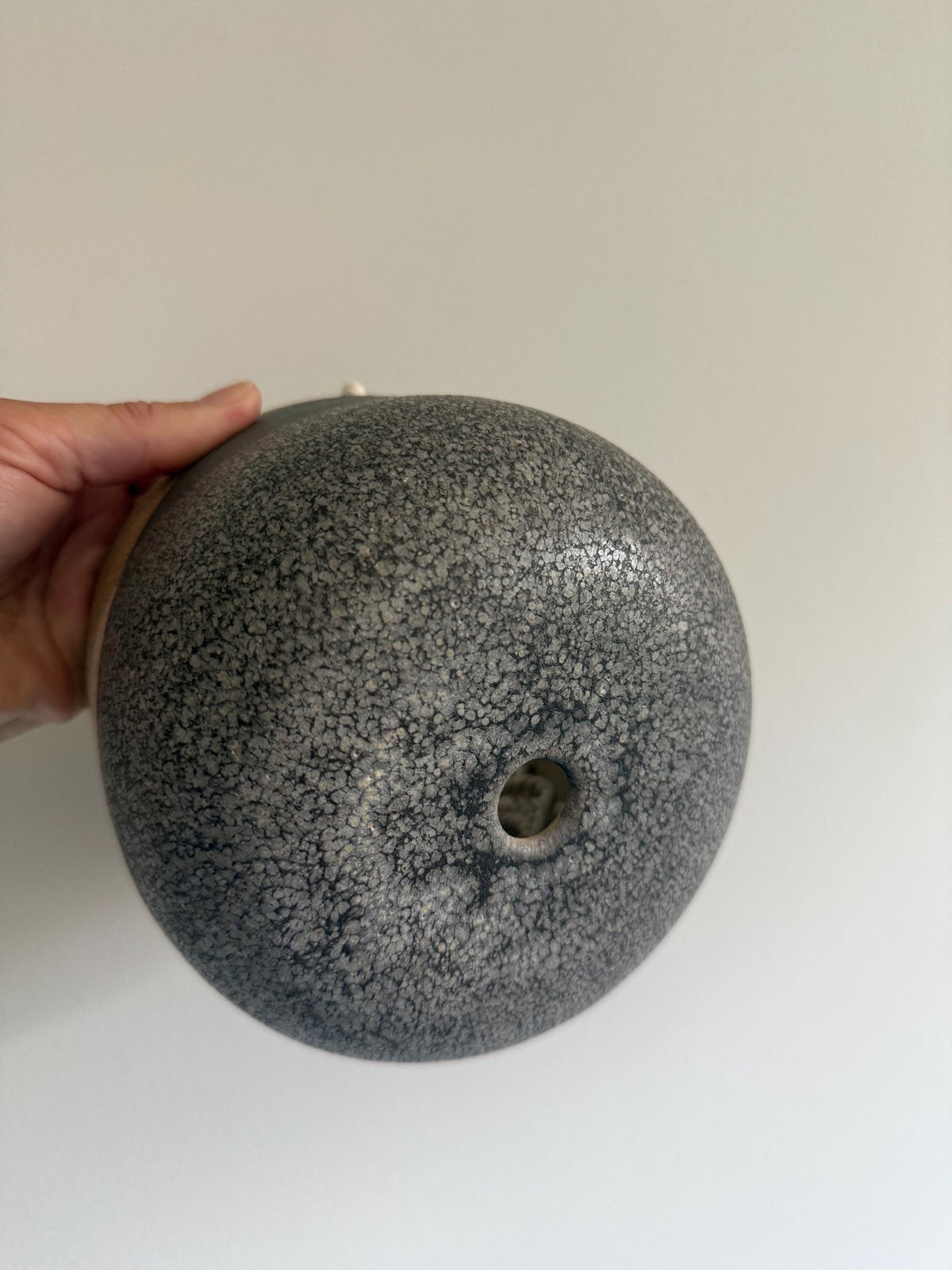 Hanging Planter - Cream/Charcoal